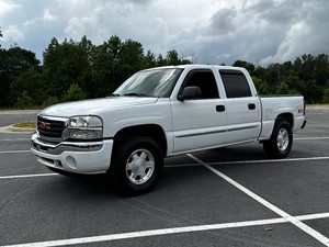 Picture of a 2006 GMC Sierra 1500 SLT Crew Cab 4WD