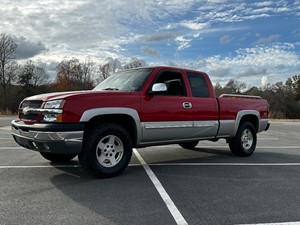 Picture of a 2004 Chevrolet Silverado 1500 Z71 Ext. Cab Short Bed 4WD