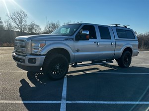 Picture of a 2016 Ford F-250 SD Lariat Crew Cab 4WD