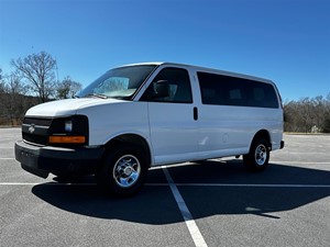 Picture of a 2008 Chevrolet Express G2500