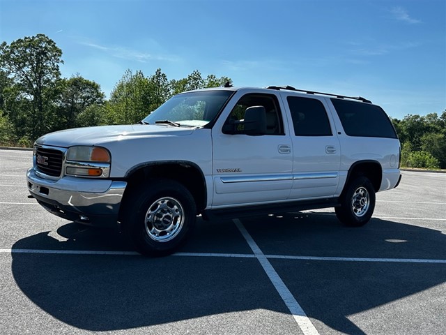 GMC Yukon XL SLT 2500 4WD in Garner