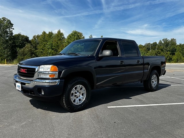 GMC Sierra 1500 SLT Crew Cab 4WD in Garner