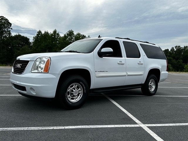 GMC Yukon XL SLT-1 3/4 Ton 4WD in Garner