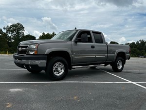 Picture of a 2007 Chevrolet Silverado Classic 2500HD LT1 Ext. Cab 4WD