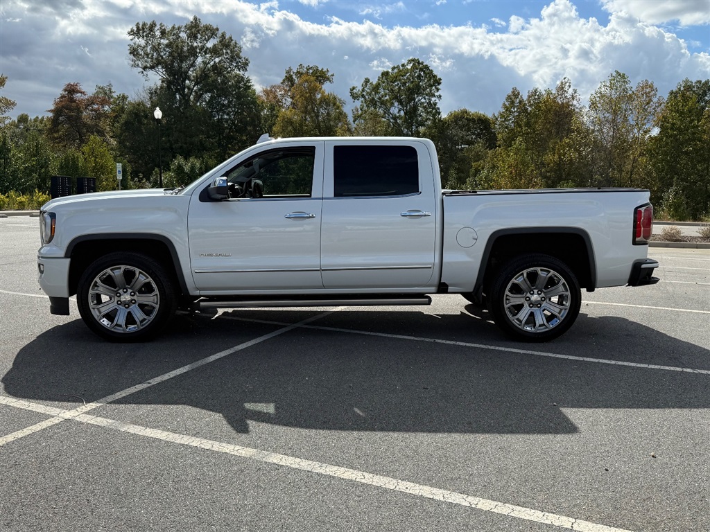 2018 Gmc Sierra 1500 Denali photo 2