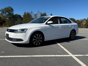 Picture of a 2013 Volkswagen Jetta SE