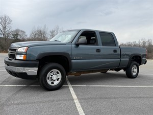 Picture of a 2007 Chevrolet Silverado Classic 2500HD LS Crew Cab 2WD