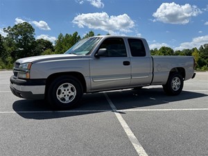 Picture of a 2004 Chevrolet Silverado 1500 LT Ext. Cab Short Bed 2WD