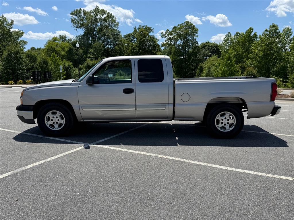 2004 Chevrolet Silverado 1500 LT Extended Cab SWB's photo