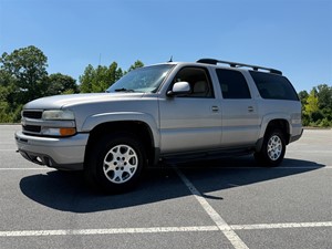 Picture of a 2004 Chevrolet Suburban 1500 4WD