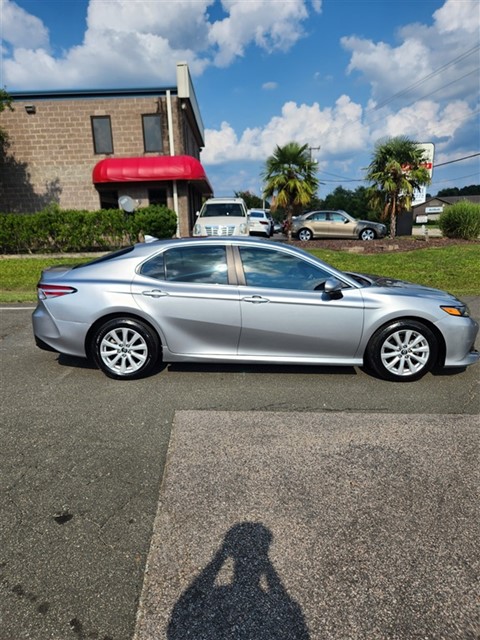 2019 Toyota Camry LE