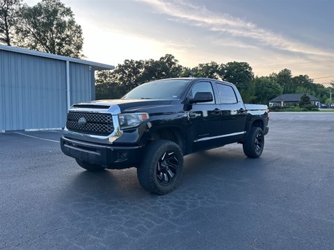 2018 Toyota Tundra SR5 5.7L V8 FFV CrewMax 4WD