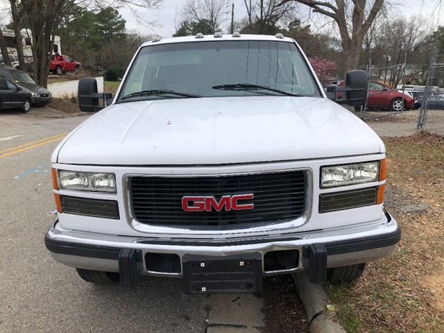 GMC Sierra C/K 3500 Crew Cab 8-ft. Bed 2WD in Raleigh