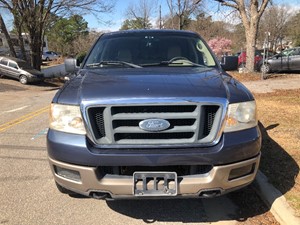 Picture of a 2005 Ford F-150 Lariat SuperCrew 4WD