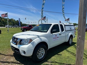 Picture of a 2015 NISSAN FRONTIER S Crew Cab 5AT 4WD