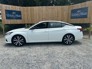Picture of a 2019 NISSAN ALTIMA 2.5 SR