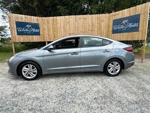 Picture of a 2019 HYUNDAI ELANTRA Limited