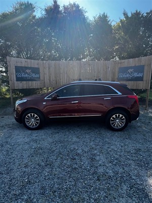 Picture of a 2017 Cadillac XT5 Luxury