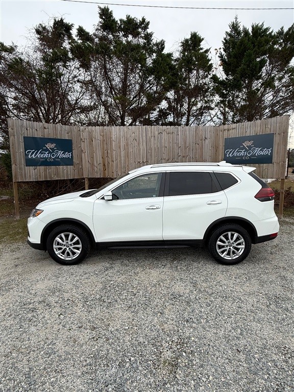 NISSAN ROGUE SV AWD in Kinston