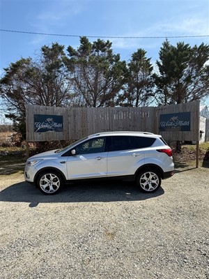 2019 Ford Escape Titanium FWD for sale by dealer