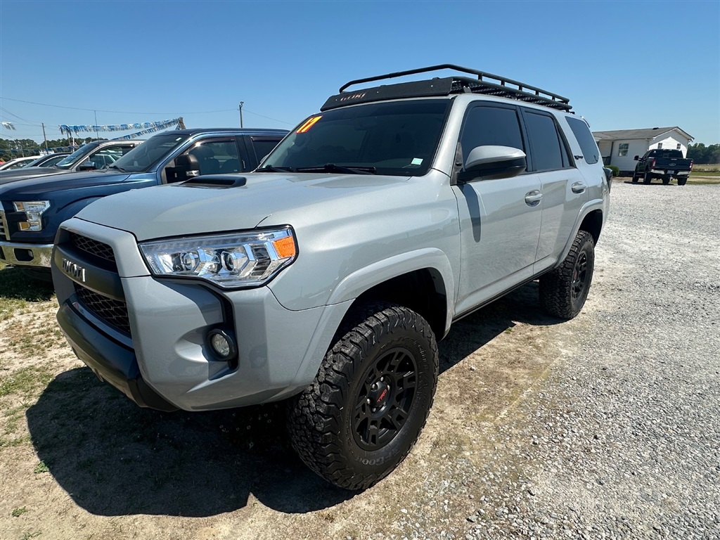 2017 Toyota 4Runner TRD Pro 4x4 V6's photo