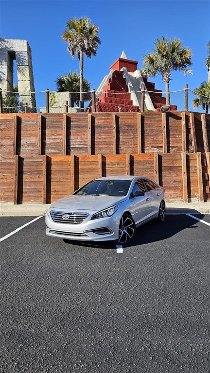 Hyundai Sonata SE in North Myrtle Beach