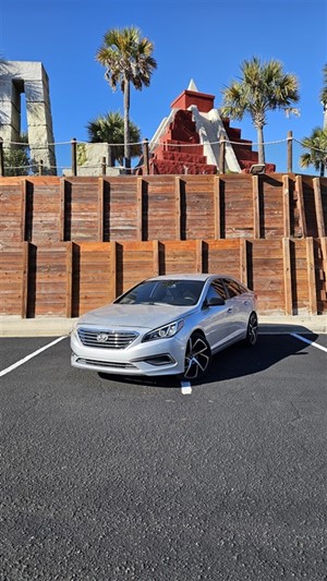 Picture of a 2016 Hyundai Sonata SE