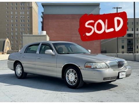2007 LINCOLN TOWN CAR SIGNATURE LIMITED