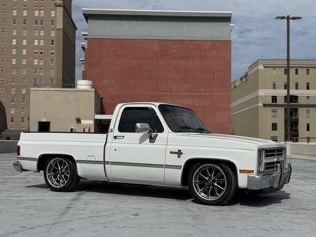 CHEVROLET R/V 10 SERIES R10 in Winston-Salem