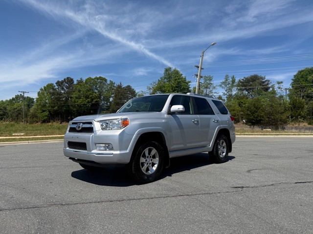 TOYOTA 4RUNNER SR5 in Winston-Salem