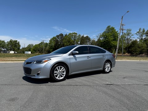 2015 TOYOTA AVALON XLE