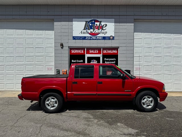 Chevrolet S10 Pickup LS Crew Cab 4WD in Wilson