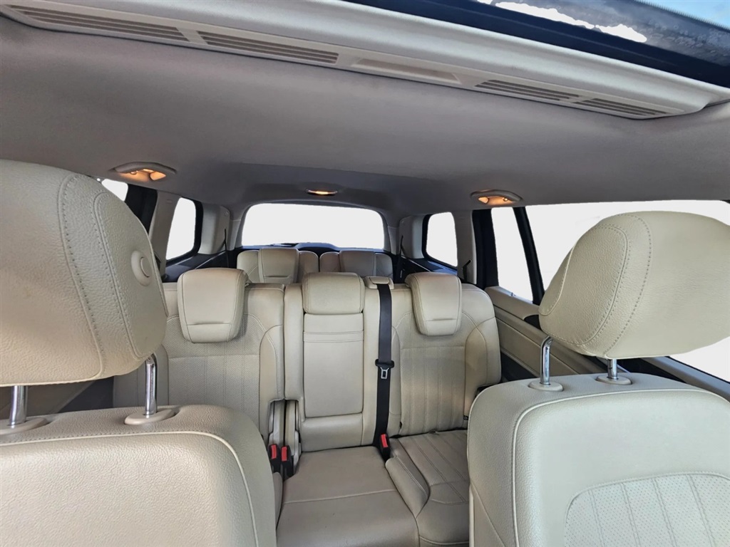 2017 Mercedes Benz GLS 450 4MATIC photo 14