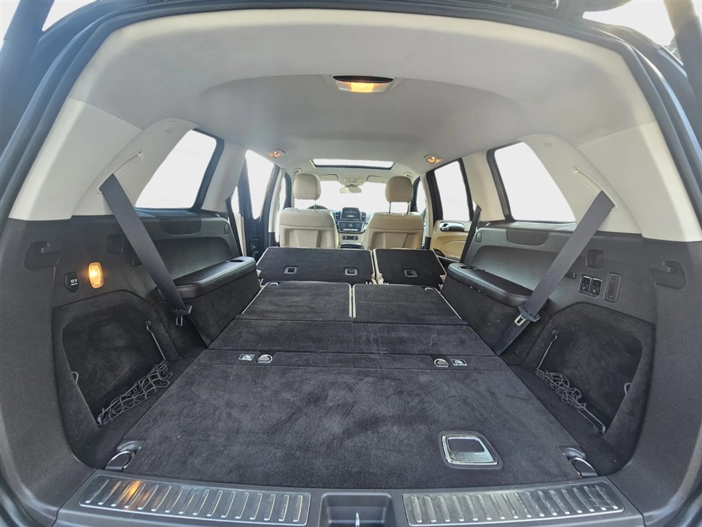2017 Mercedes Benz GLS 450 4MATIC photo 23