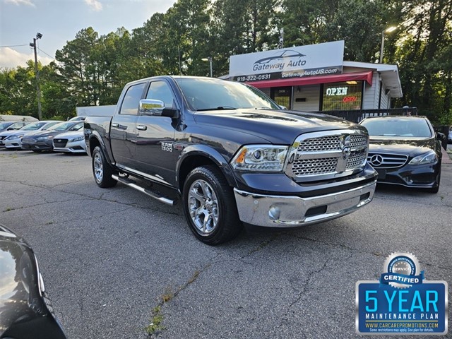 RAM 1500 Laramie Crew Cab SWB 4WD in Raleigh