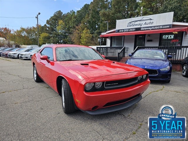 Dodge Challenger SXT in Raleigh