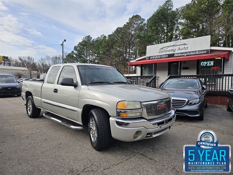 2004 GMC Sierra 1500 SLE Ext. Cab Short Bed 2WD