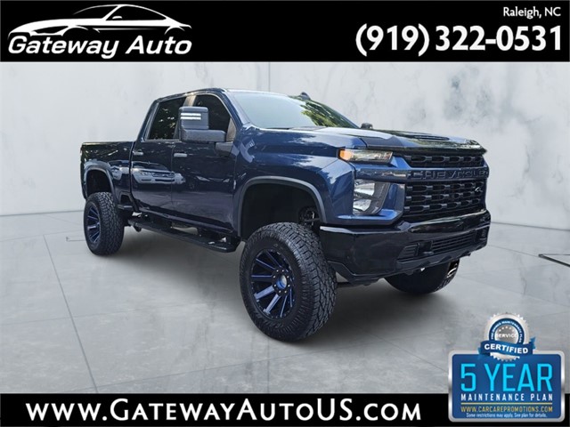 Chevrolet Silverado 2500HD Custom Crew Cab Short Box 4WD in Raleigh