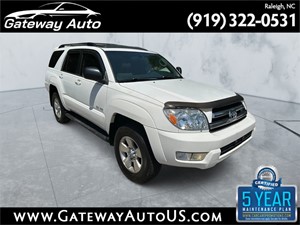 2005 Toyota 4Runner SR5 V8 4WD for sale by dealer
