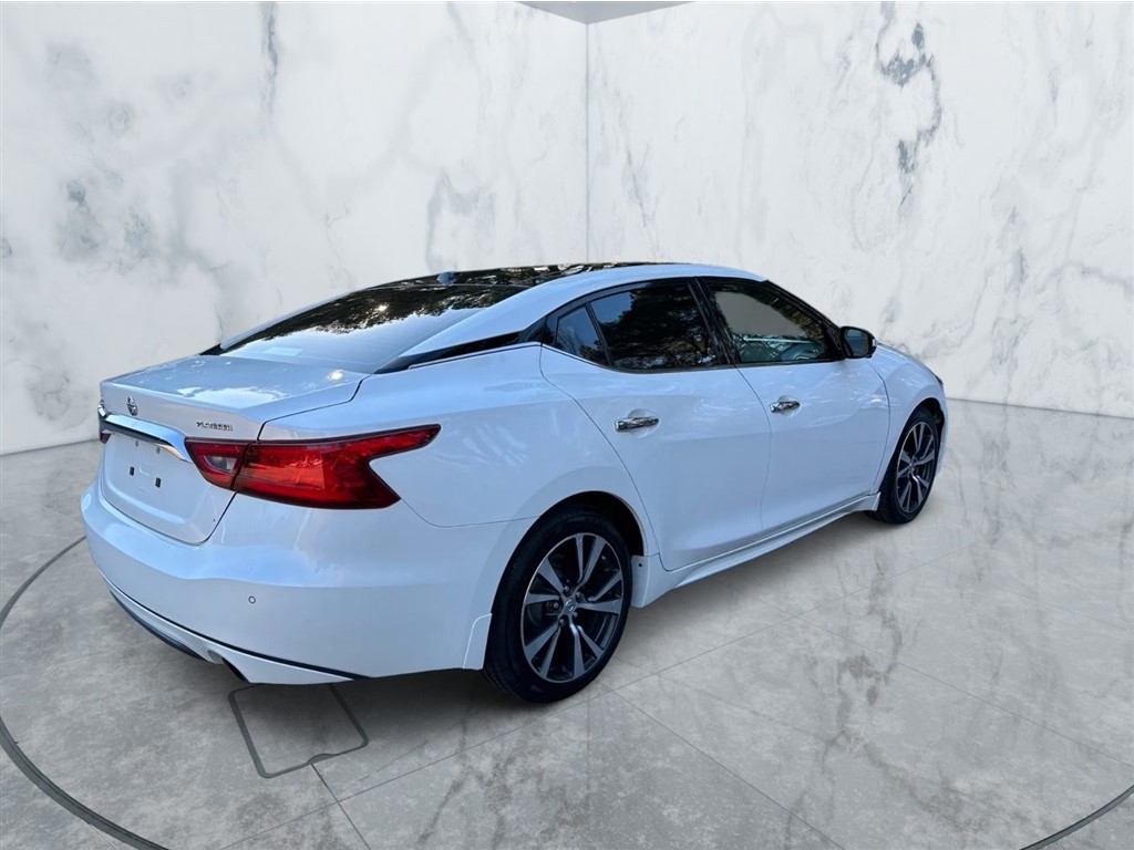 2016 Nissan Maxima Platinum photo 3