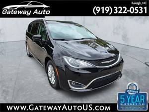 2018 Chrysler Pacifica Touring-L for sale by dealer
