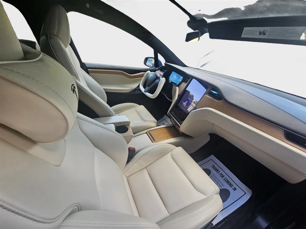2020 Tesla Model X Long Range photo 15