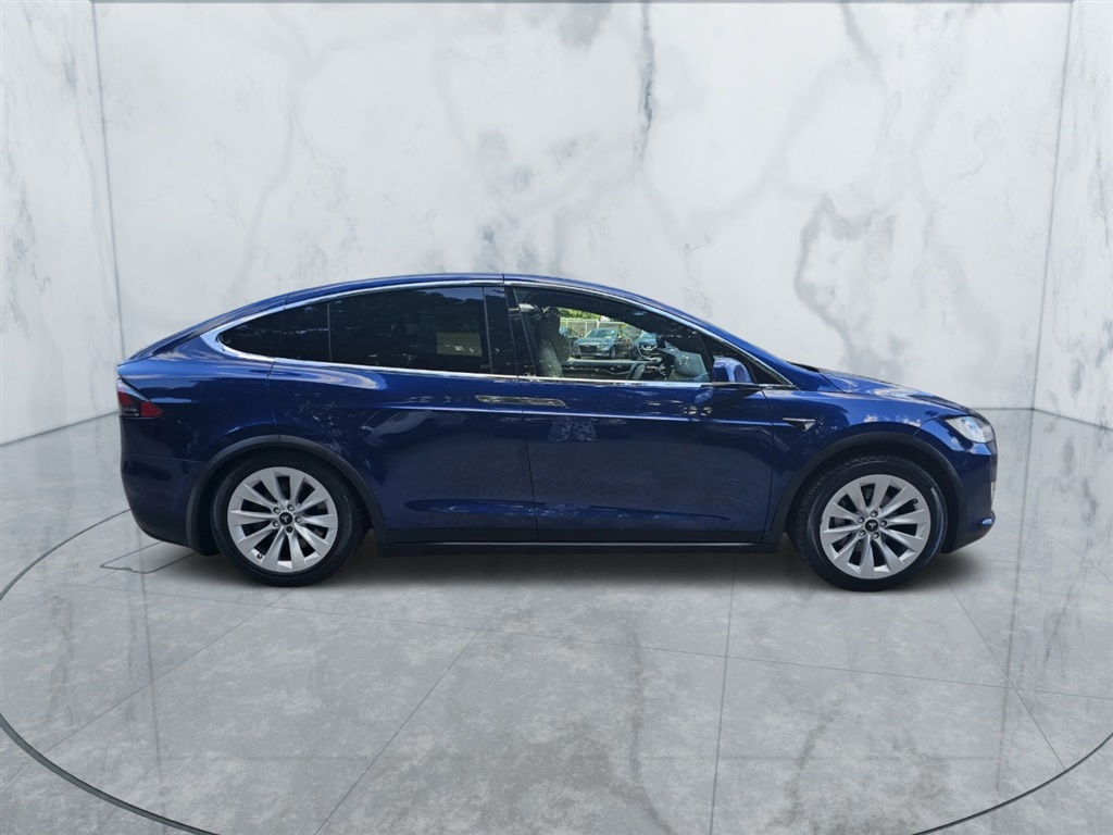2020 Tesla Model X Long Range photo 4