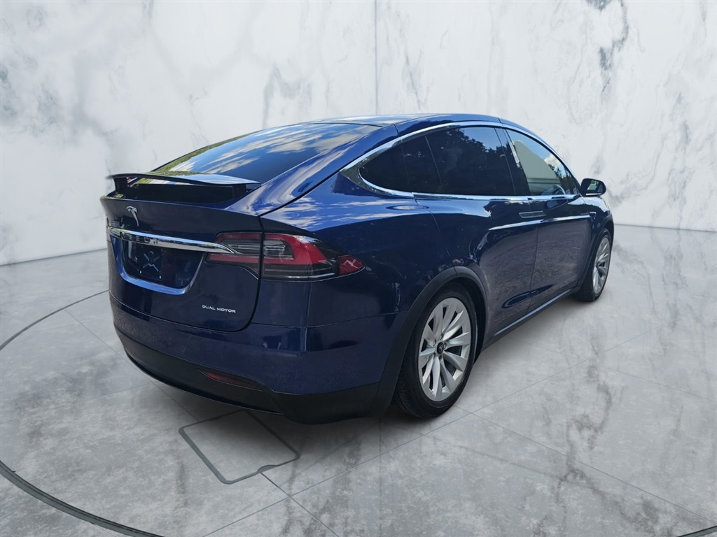 2020 Tesla Model X Long Range photo 7