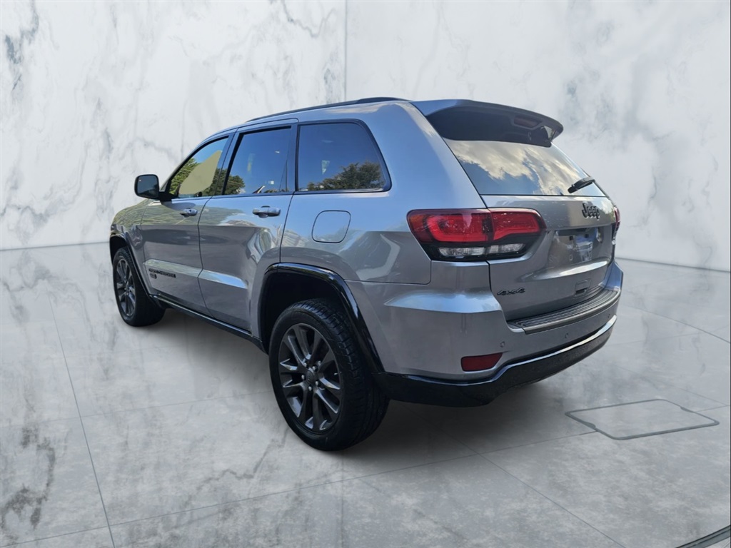 2016 Jeep Cherokee Limited photo 9