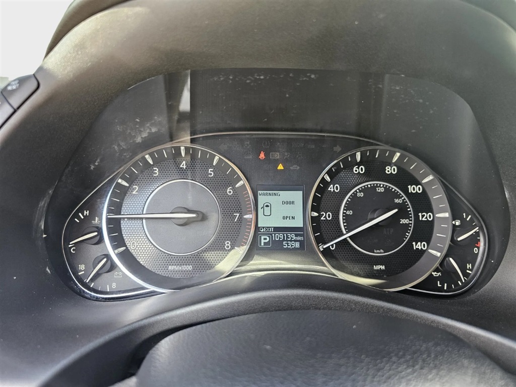 2019 Nissan Armada SL photo 16