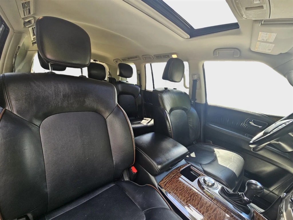 2019 Nissan Armada SL photo 18