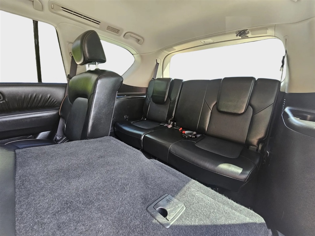 2019 Nissan Armada SL photo 26