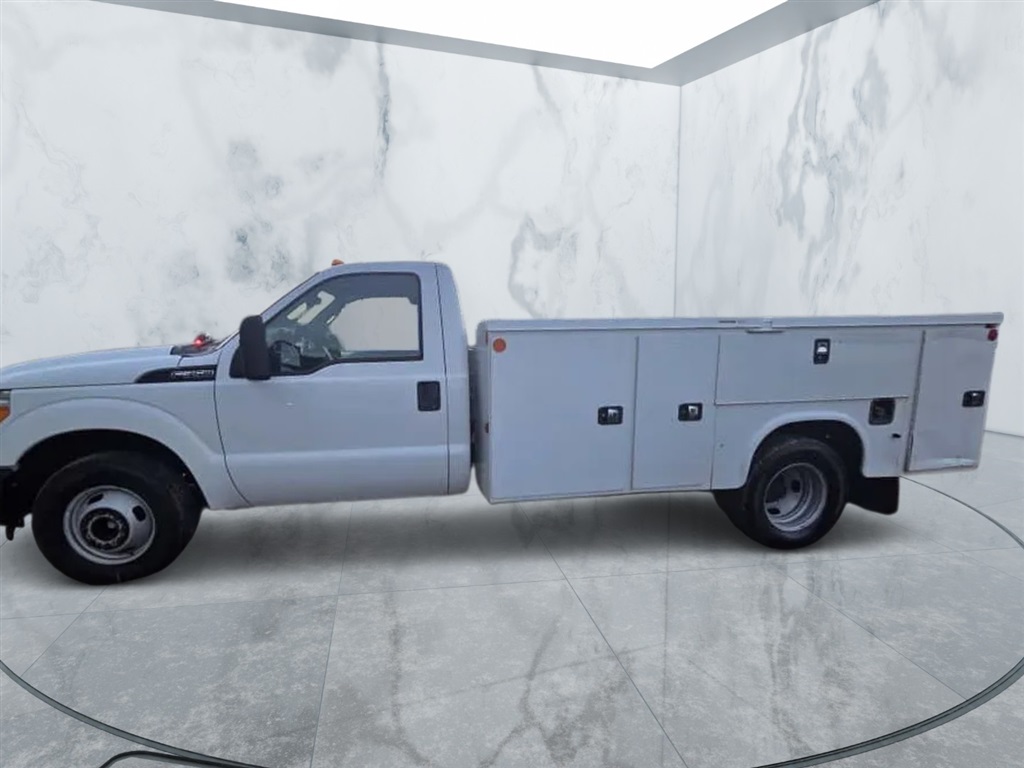 2016 Ford F-350 XL photo 2