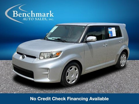 2013 Scion xB Hatchback 4D